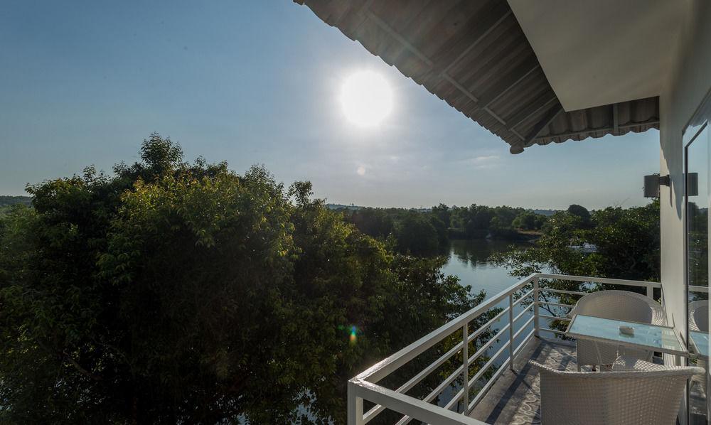 Golden River Resort Sihanoukville Extérieur photo