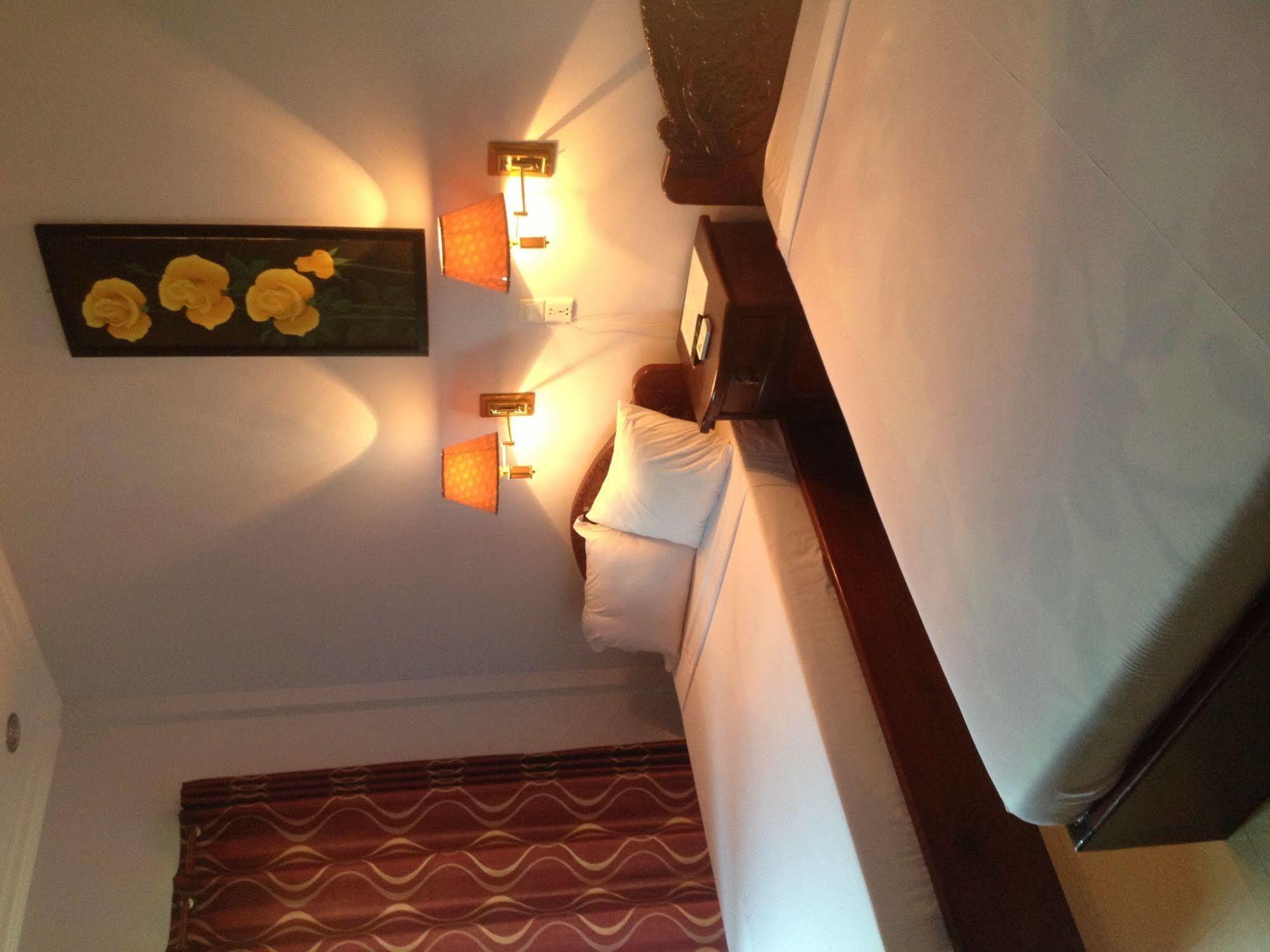 Golden River Resort Sihanoukville Extérieur photo